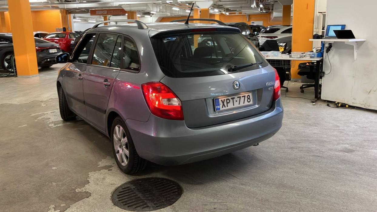SKODA Fabia 2013