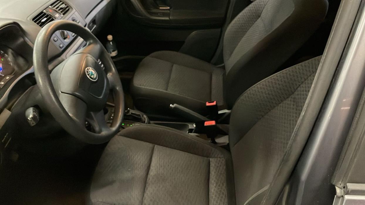 SKODA Fabia 2013