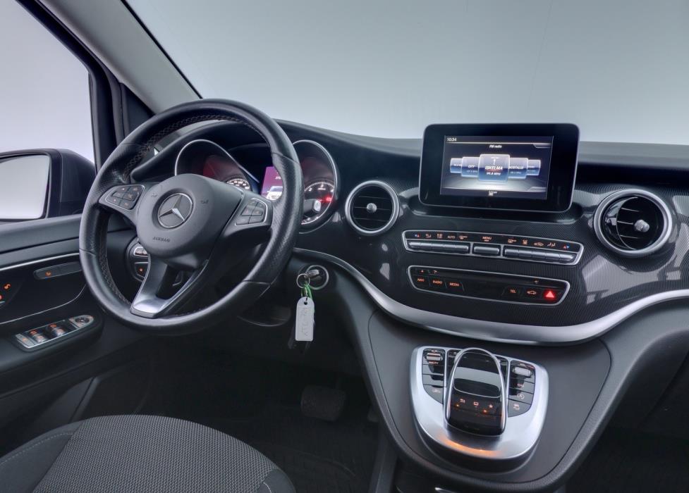 MERCEDES-BENZ V 2016