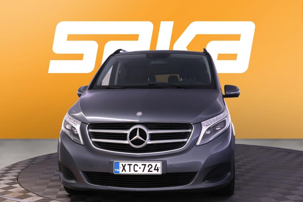 MERCEDES-BENZ V 2016