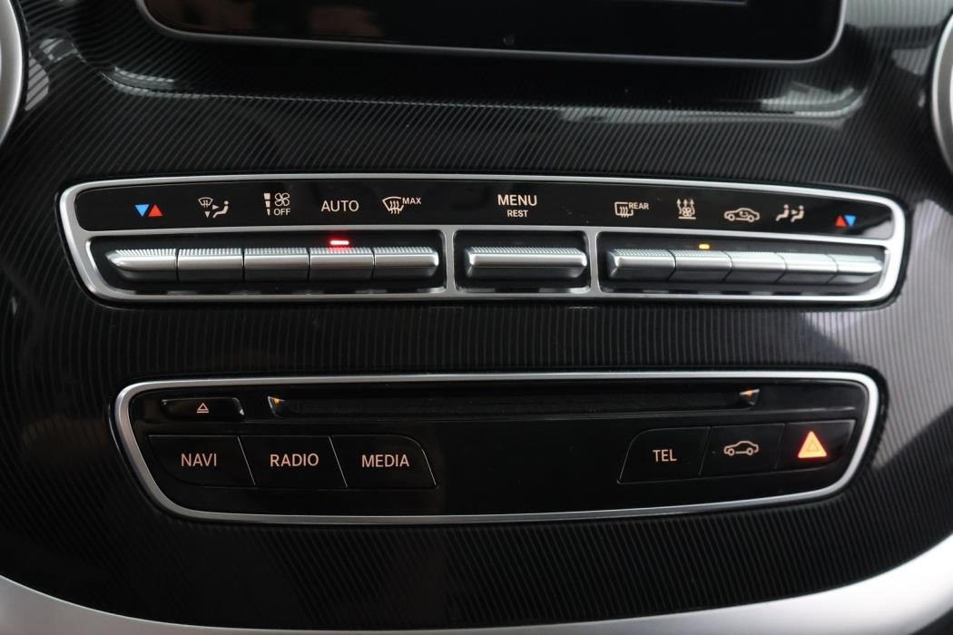 MERCEDES-BENZ V 2016