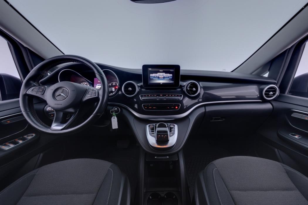 MERCEDES-BENZ V 2016