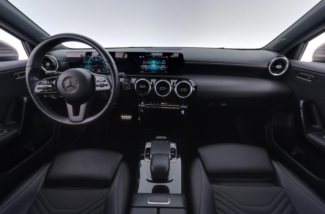 MERCEDES-BENZ A 2019
