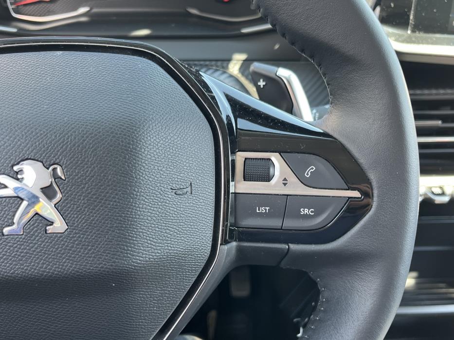 PEUGEOT 2008 2021