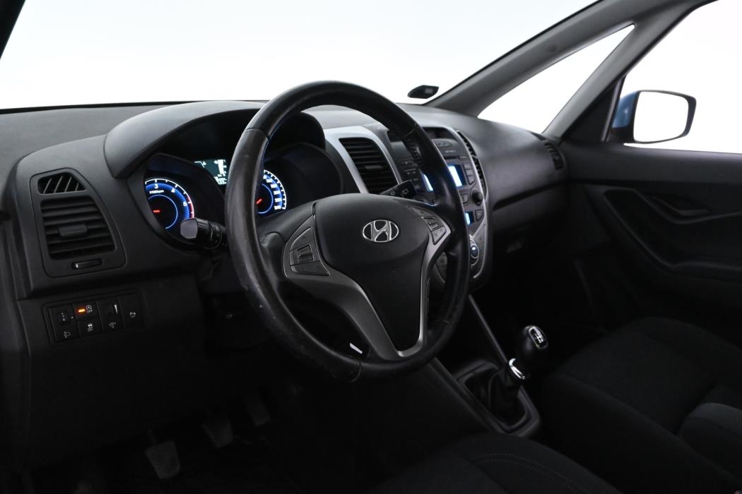 HYUNDAI ix20 2011