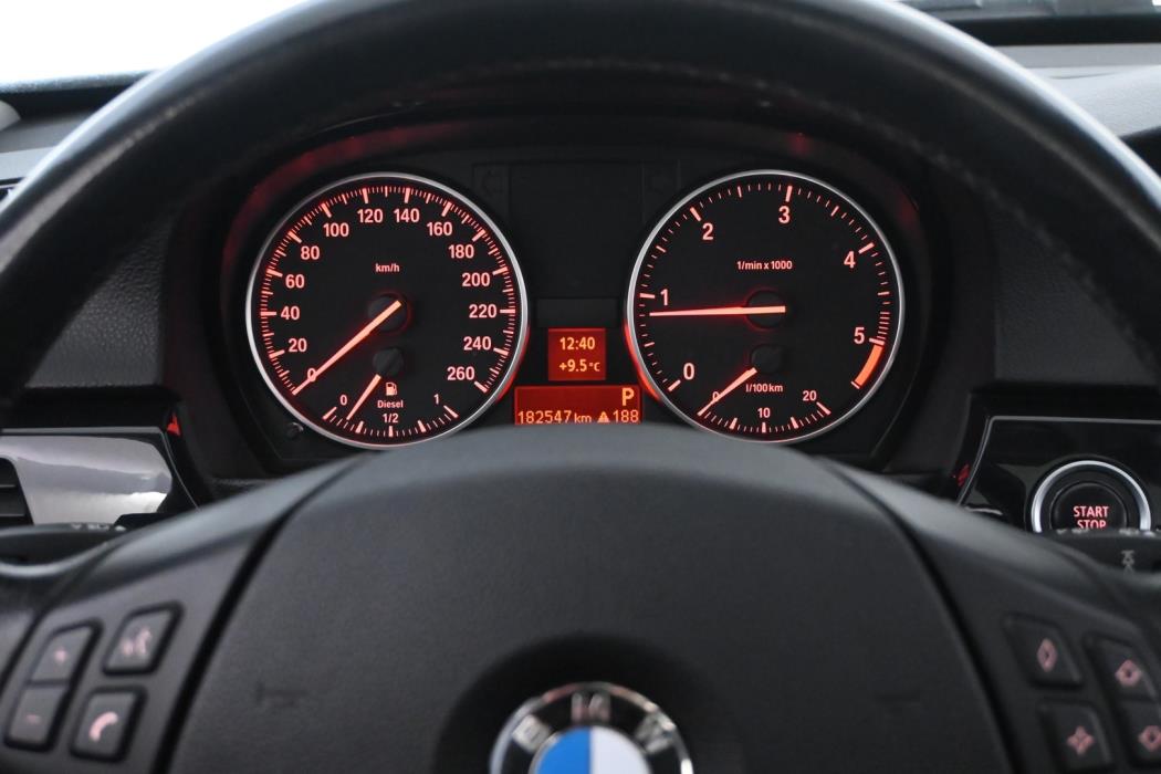 BMW 320 2009