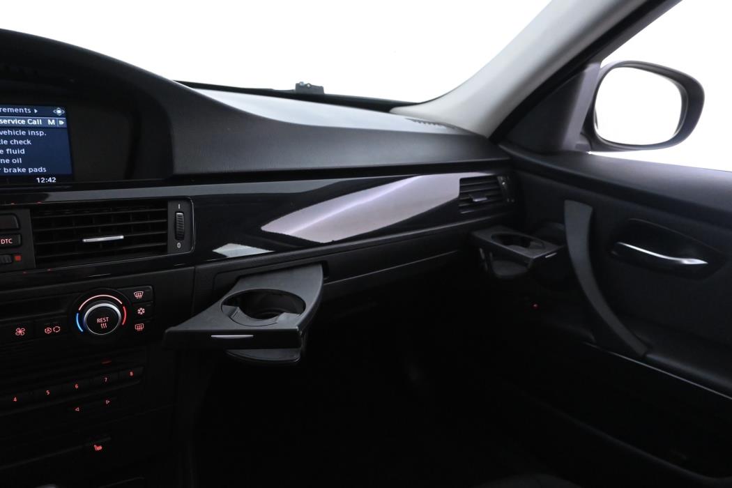 BMW 320 2009