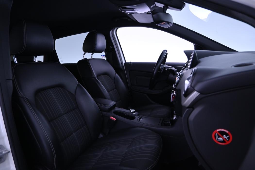 MERCEDES-BENZ B 2016
