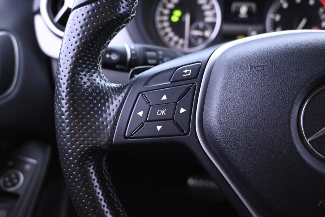 MERCEDES-BENZ B 2016