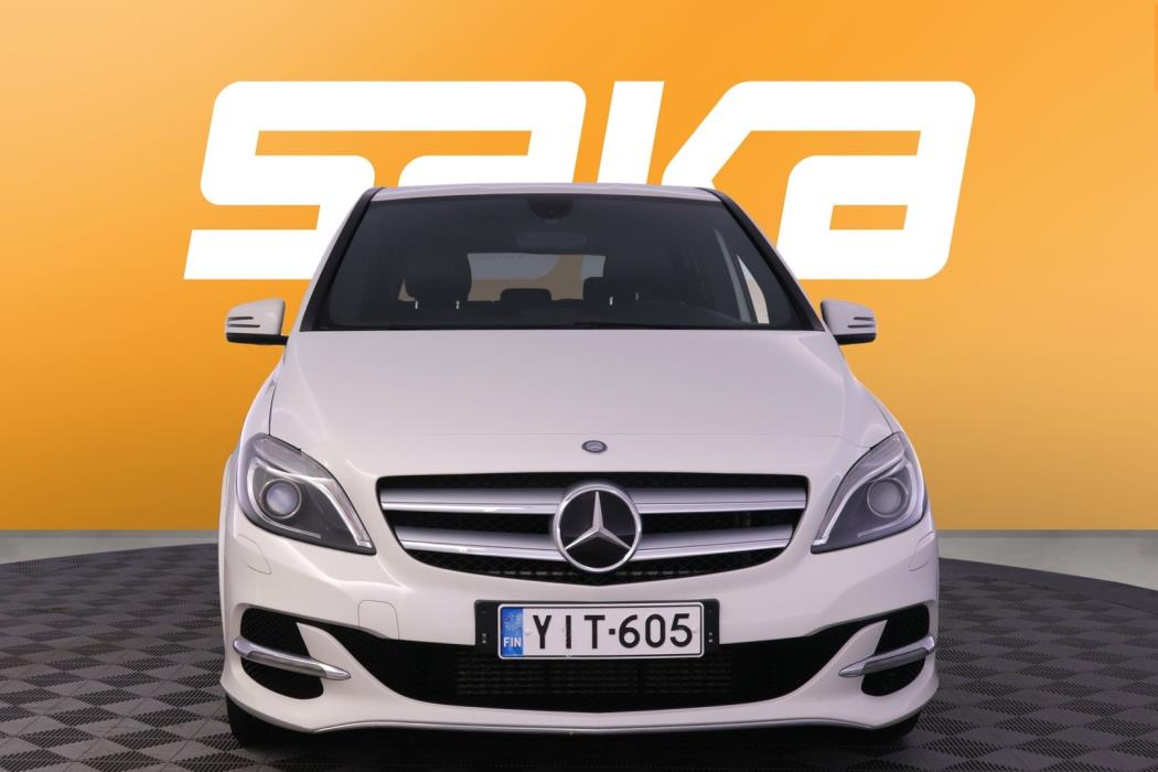 MERCEDES-BENZ B 2016