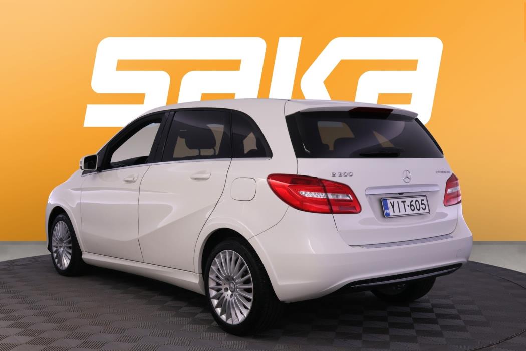MERCEDES-BENZ B 2016