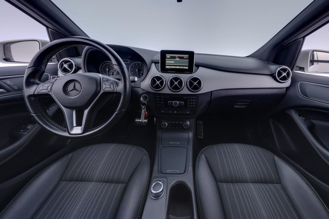 MERCEDES-BENZ B 2016
