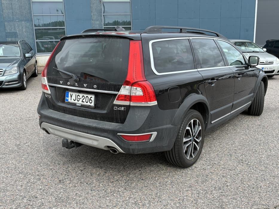 VOLVO XC70 2016