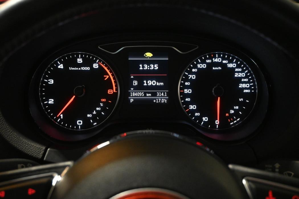 MERCEDES-BENZ CLA 2017