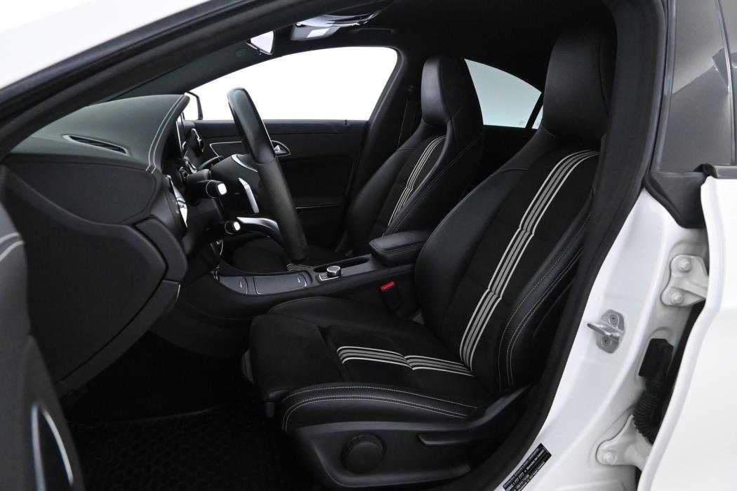 MERCEDES-BENZ CLA 2017