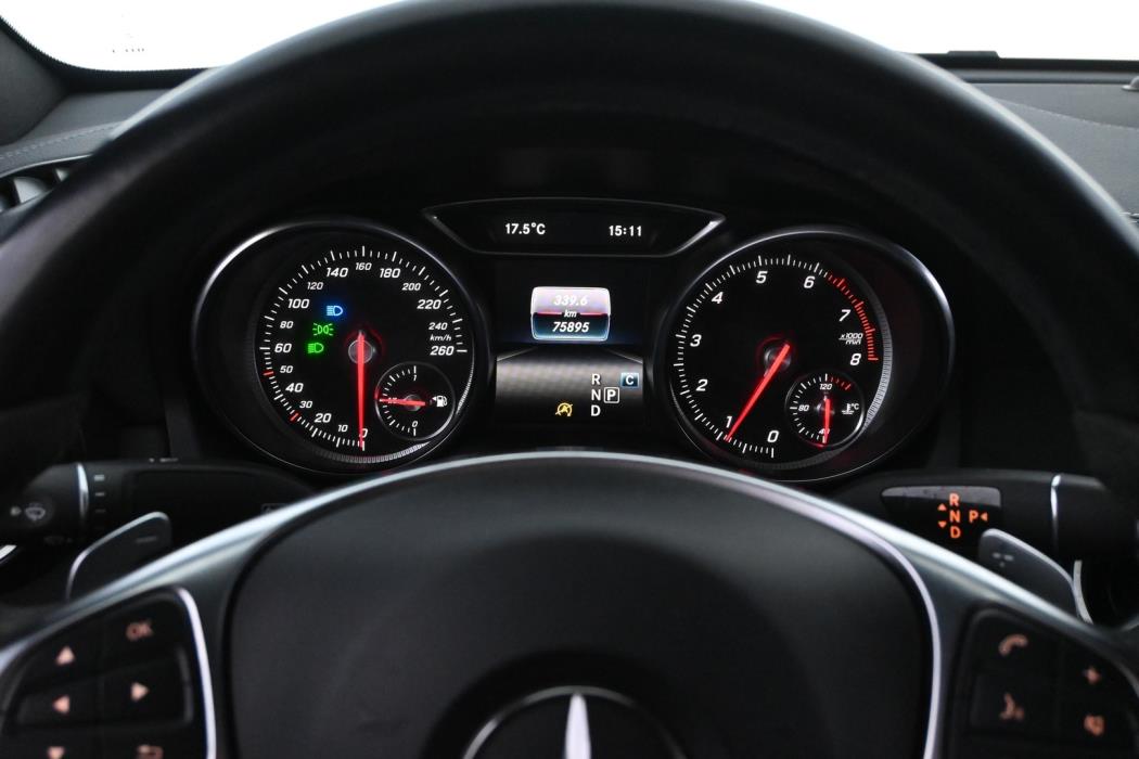 MERCEDES-BENZ CLA 2017