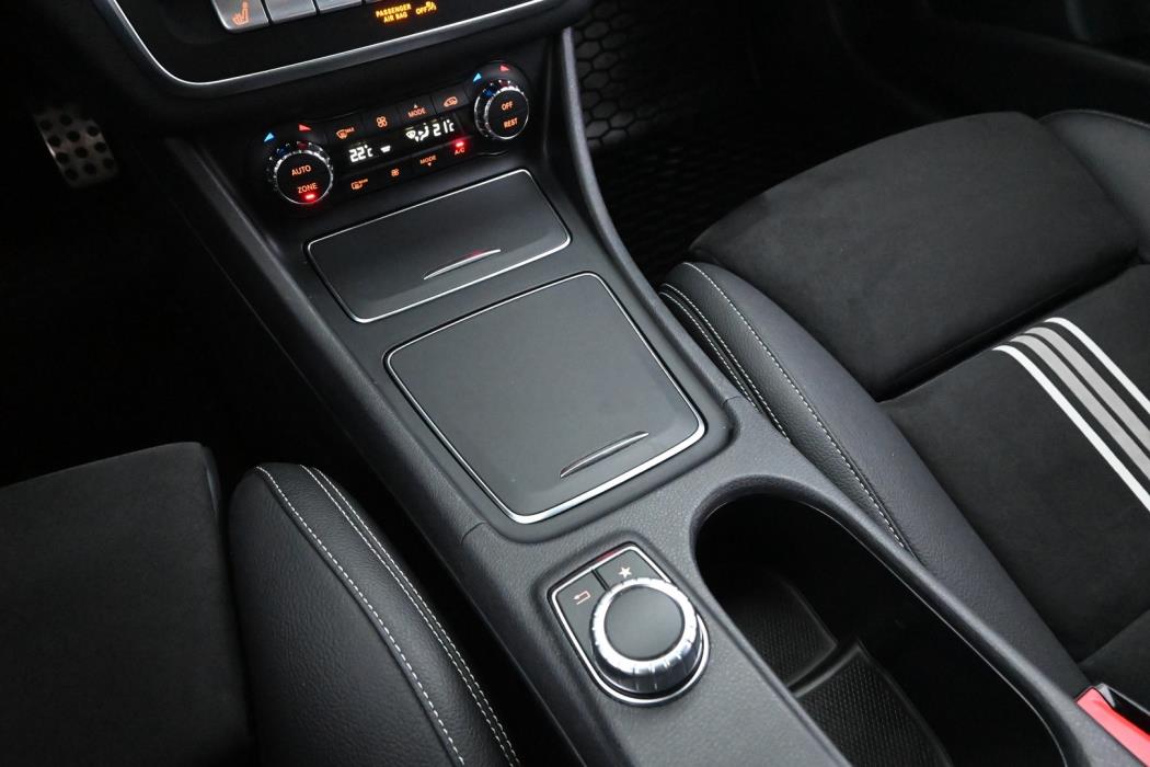 MERCEDES-BENZ CLA 2017