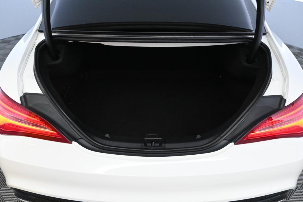 MERCEDES-BENZ CLA 2017