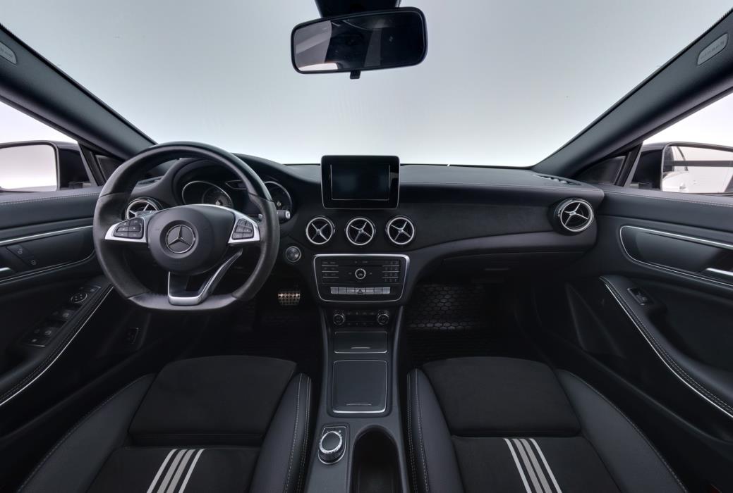 MERCEDES-BENZ CLA 2017