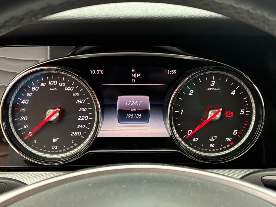 MERCEDES-BENZ E 2017