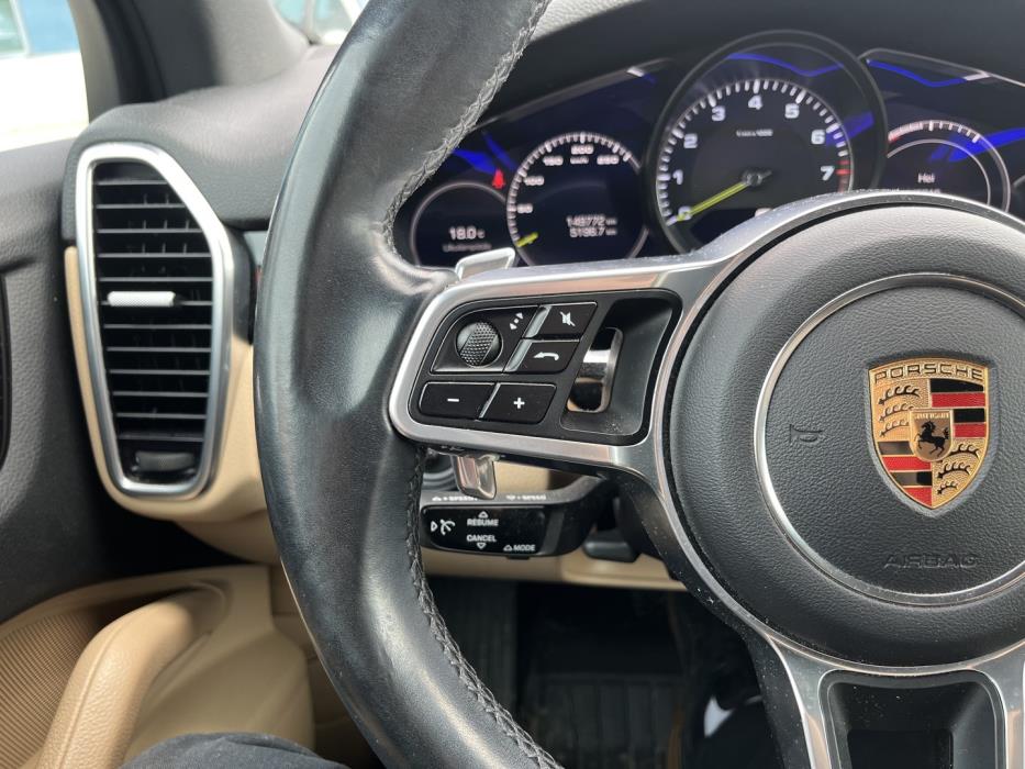 PORSCHE Cayenne 2019