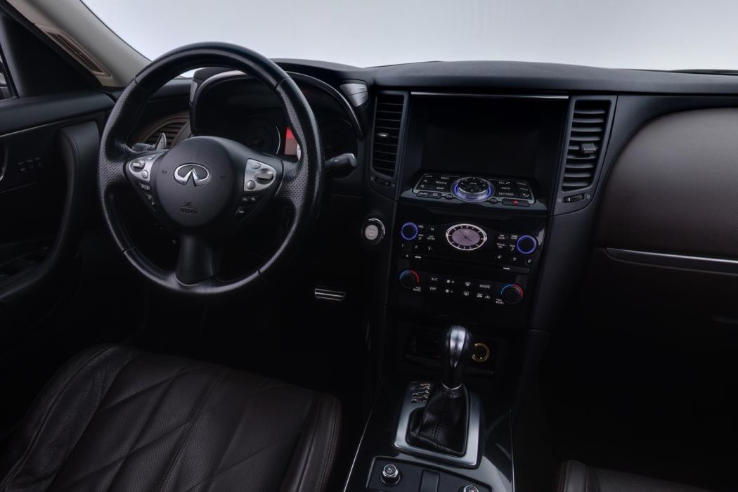 INFINITI FX30D 2010