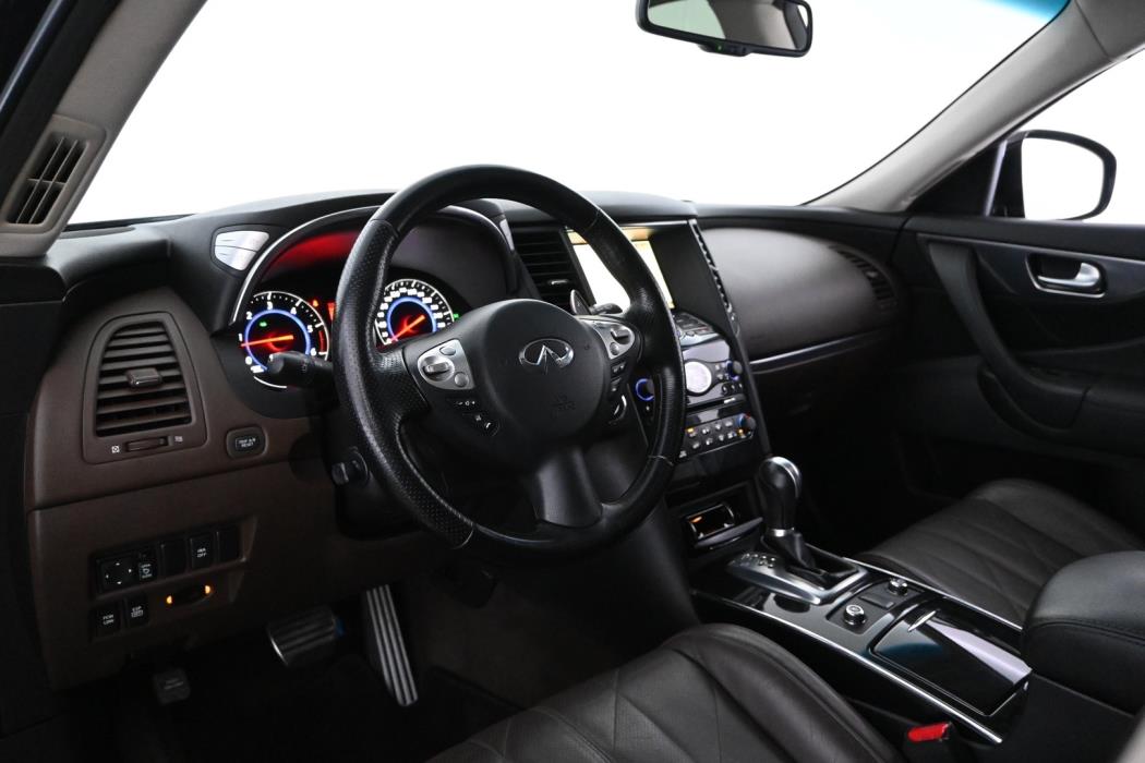 INFINITI FX30D 2010