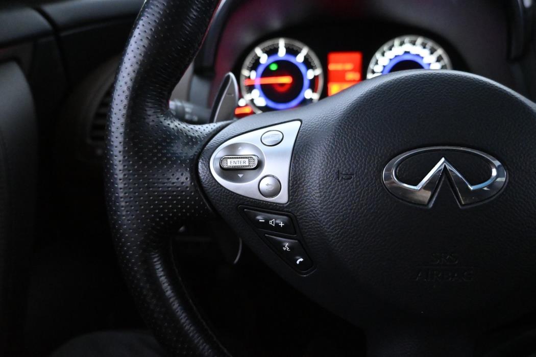 INFINITI FX30D 2010
