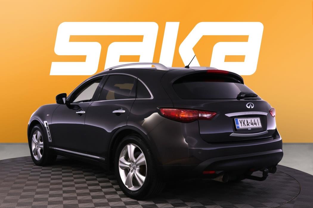 INFINITI FX30D 2010