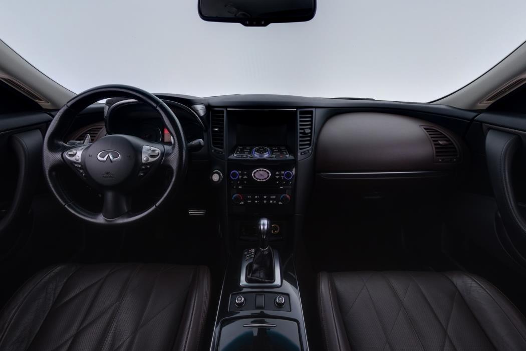 INFINITI FX30D 2010
