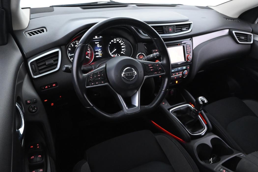 NISSAN Qashqai 2018