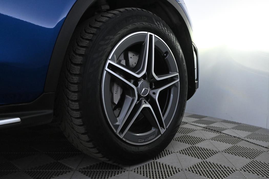 MERCEDES-BENZ GLC 2020