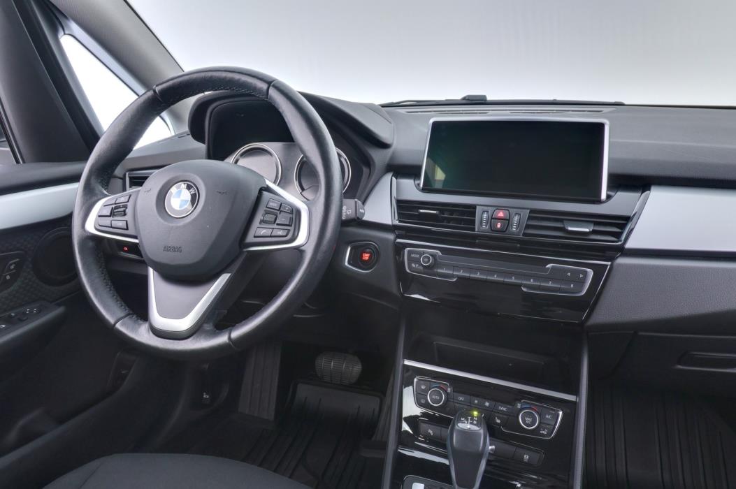 BMW 225 2020