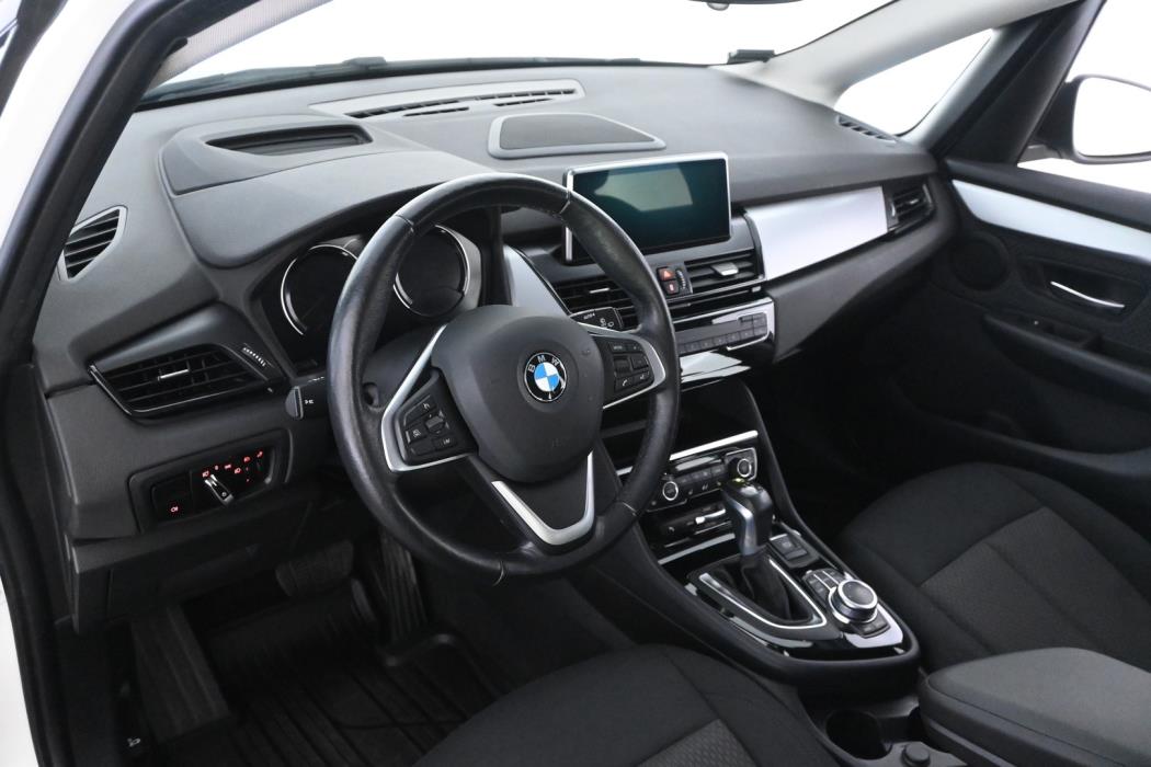 BMW 225 2020