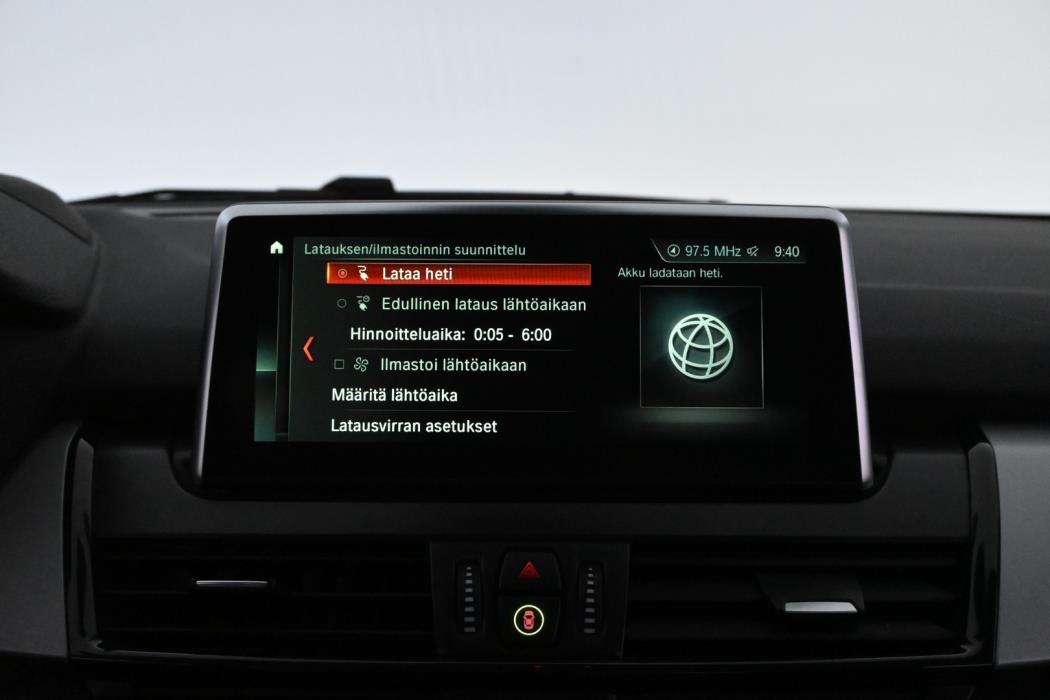 BMW 225 2020