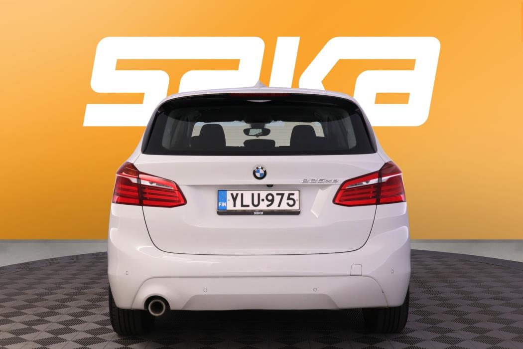 BMW 225 2020