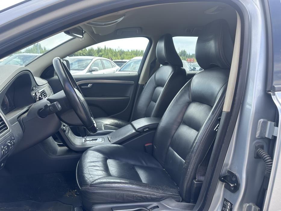 VOLVO XC70 2008