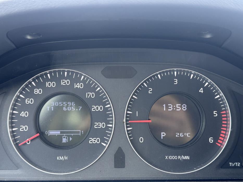 VOLVO XC70 2008