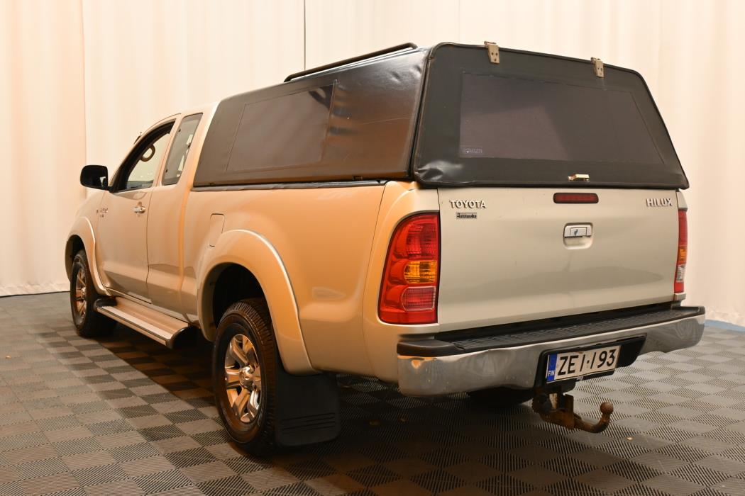 TOYOTA Hilux 2006