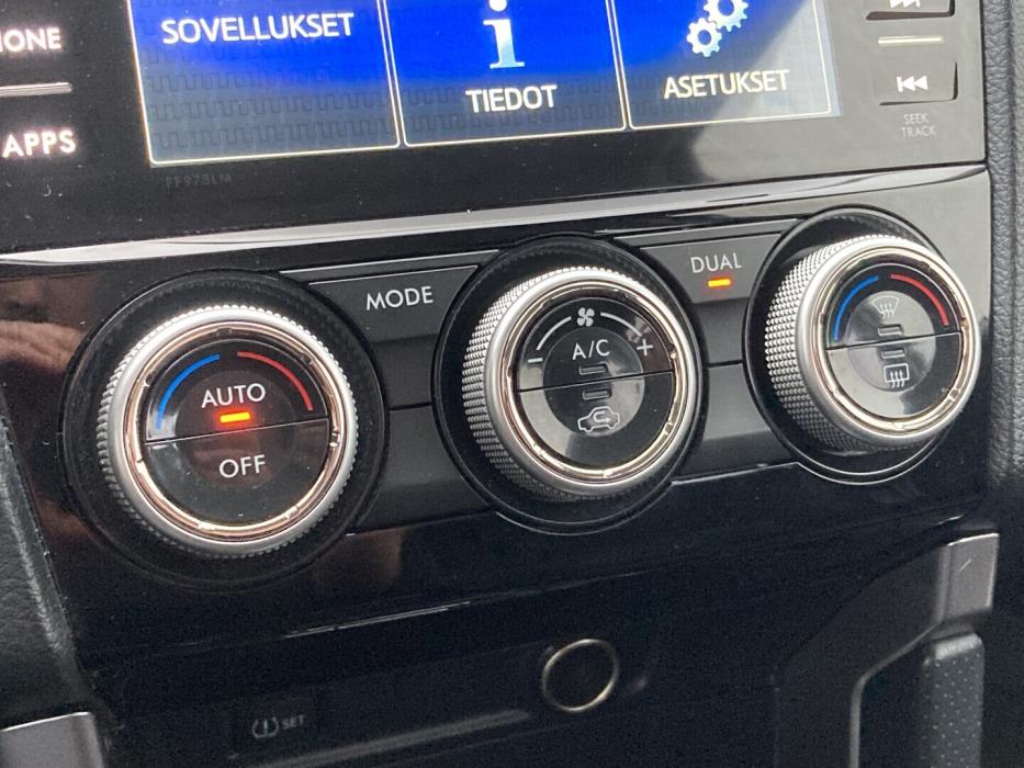 SUBARU Forester 2016