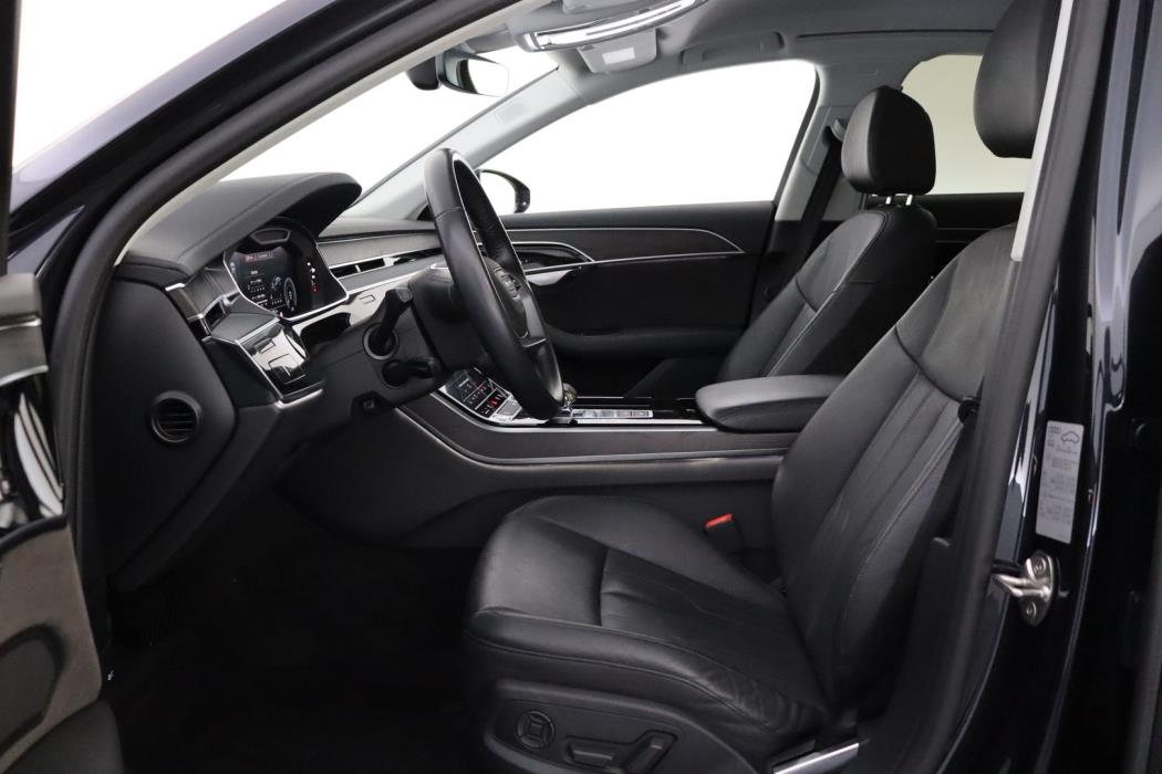 AUDI A8 2020