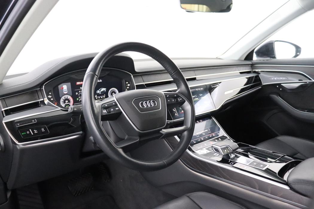 AUDI A8 2020