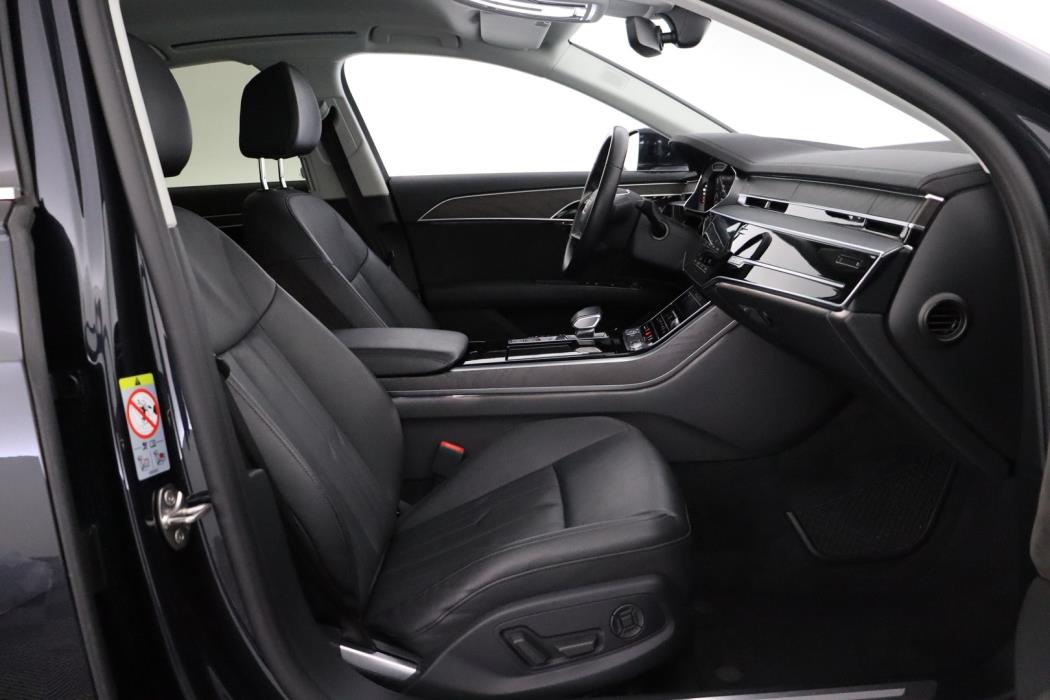 AUDI A8 2020