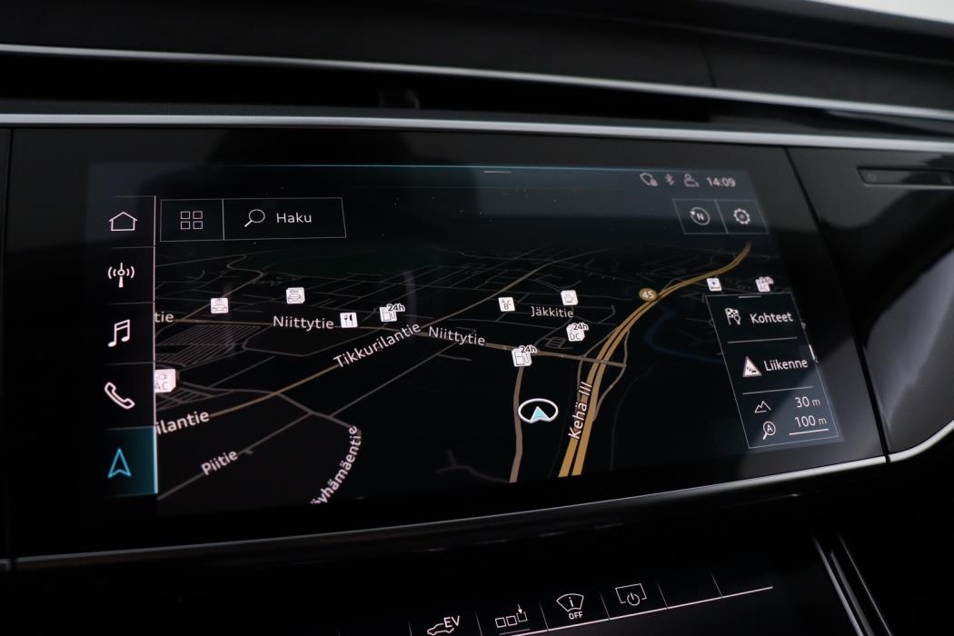 AUDI A8 2020