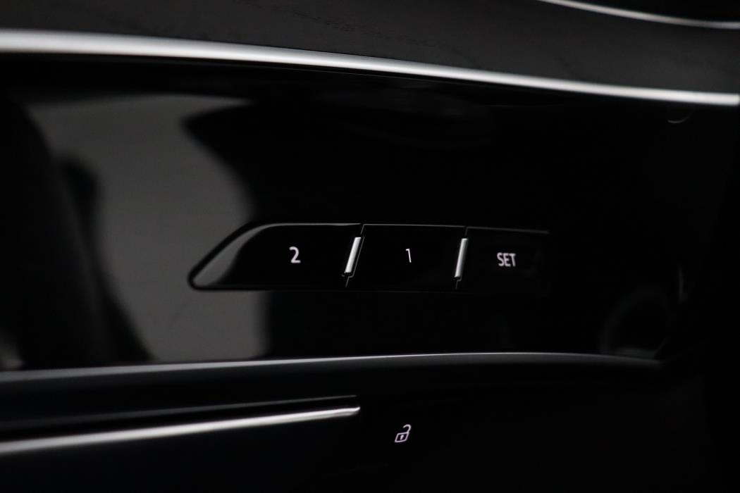 AUDI A8 2020