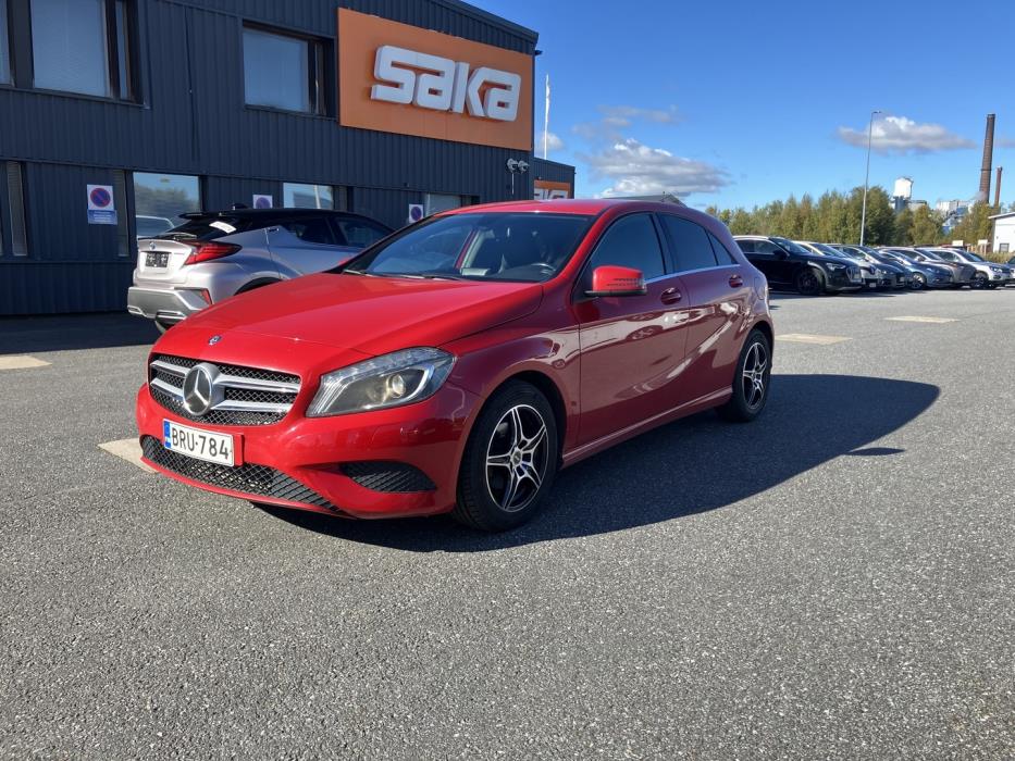 MERCEDES-BENZ A 2015