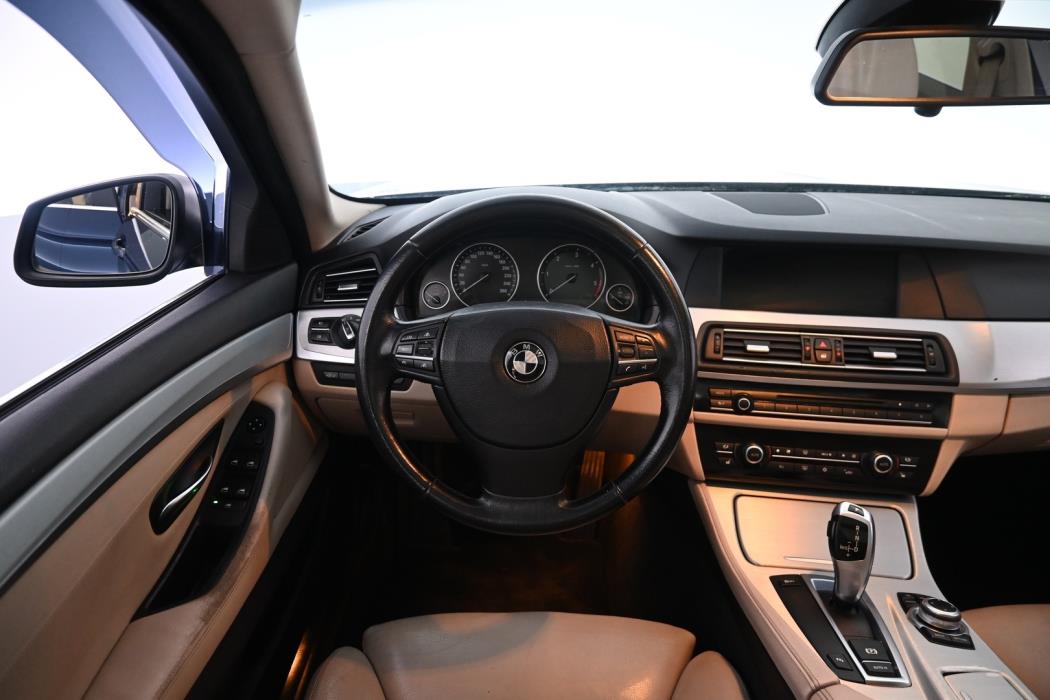 BMW 530 2011