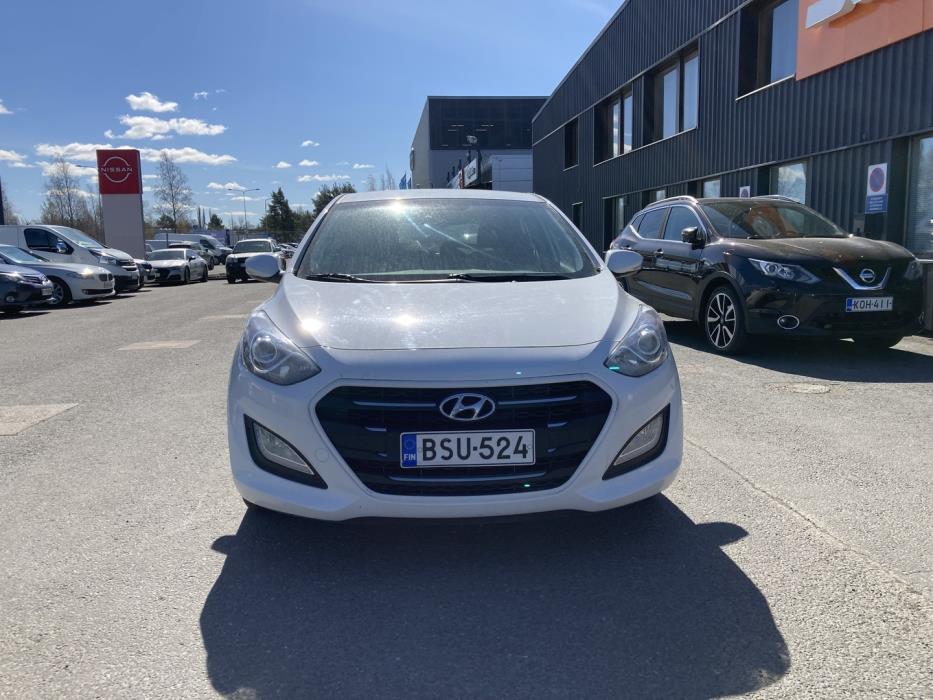HYUNDAI I30 2015