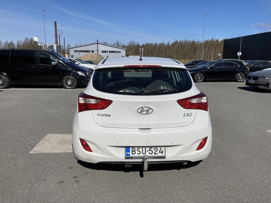HYUNDAI I30 2015
