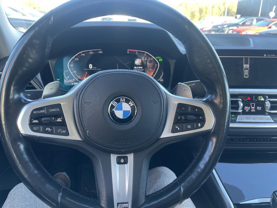 BMW 320 2019